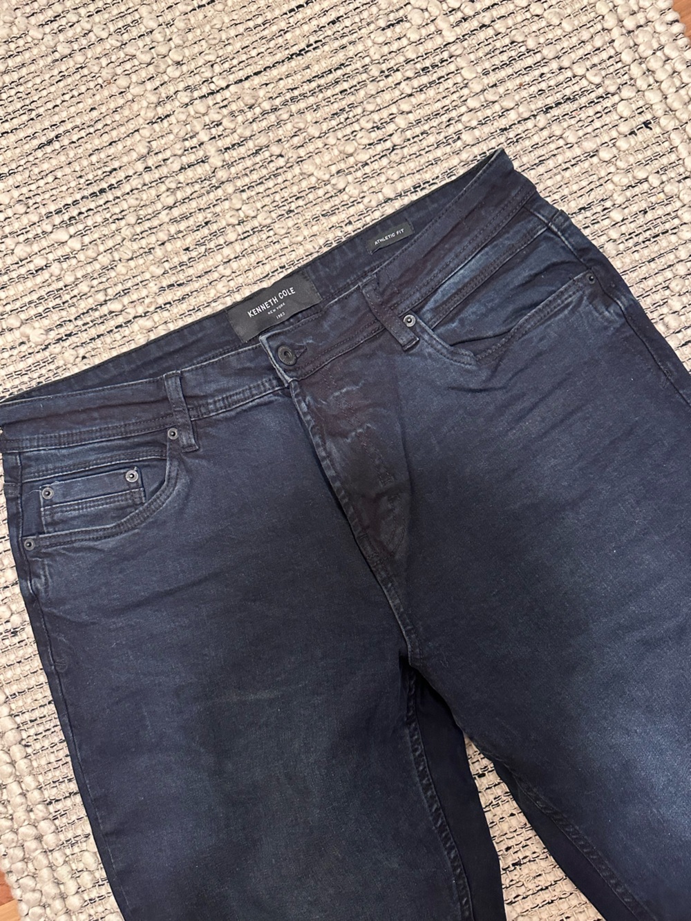 Kenneth Cole Men’s Athletic Fit Dark Navy Jeans 34x32 - Picture 4 of 7